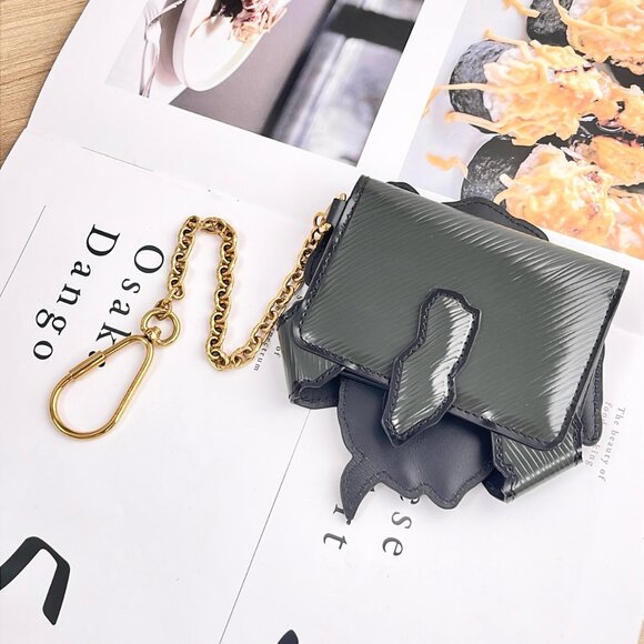 Louis Vuitton Calfskin Epi Catogram Dog Card Holder Gris - Picture 2 of 8